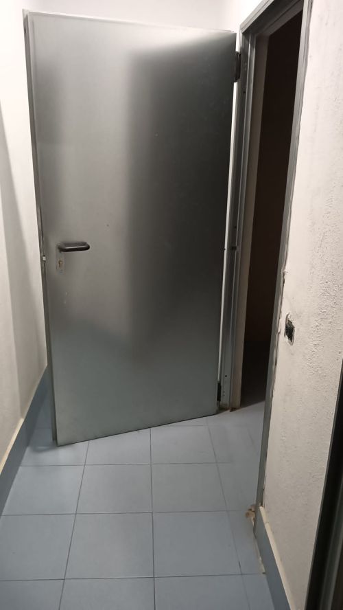 puerta de trastero y auxiliar sin ventilacin